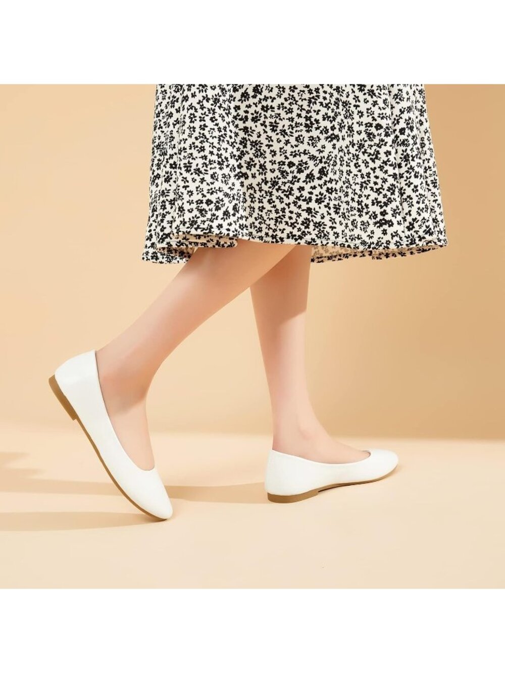 Women's White Faux Leather Comfortable Slip on Ballet Classic Dress Flats Shoes - Picture 3 of 6
